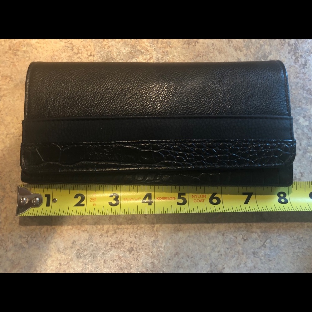 Safe Keeper RFID Wallet - Picture 3 of 6